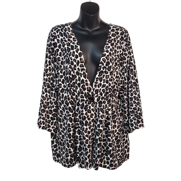 Fashion Bug Sweaters - Fashion Bug Women's Animal Print 3/4 Sleeves Sweater Cardigan Size XL